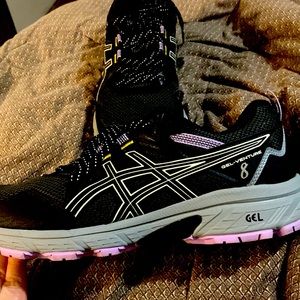 ASICS gel venture Womens size 11